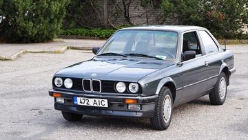 Conseil auto des monts d'or peut vous aider lors de l'achat d'une voiture comme la BMW série 3 E30.