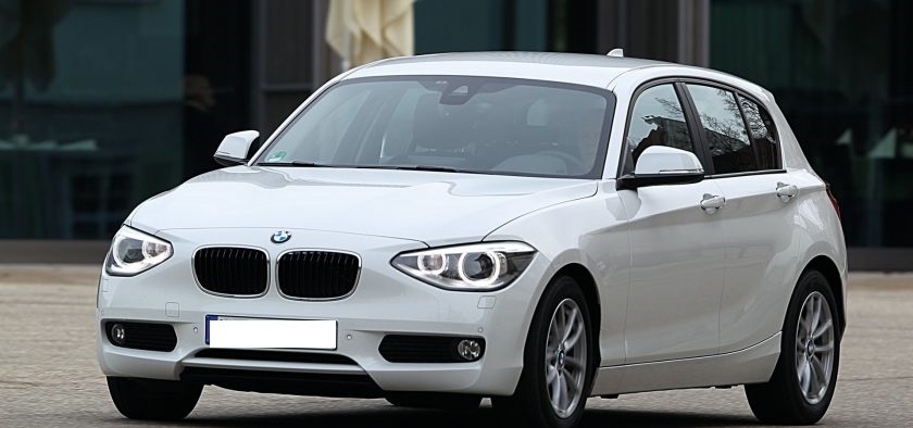 Inspection de voiture d'occasion, notre spécialité. Ici la bmw série 1 deuxième génération