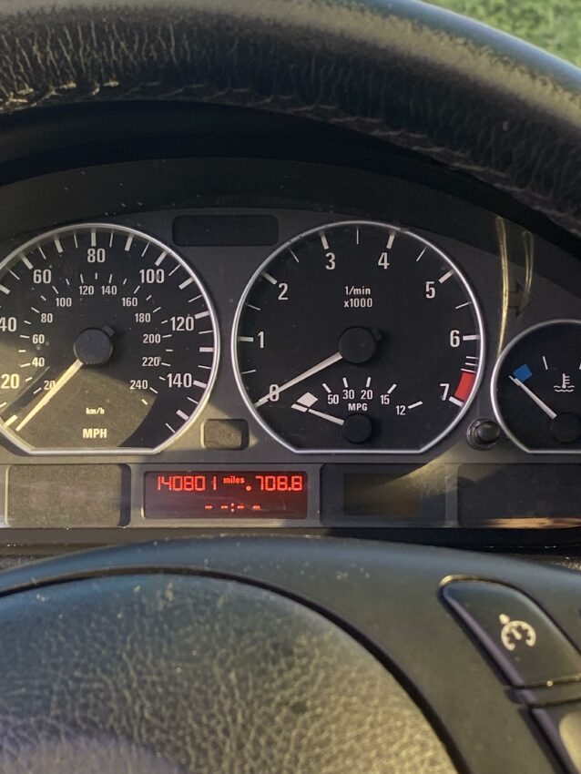 BMW compteur tamper dot